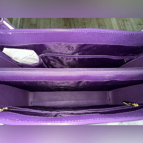 Tory Burch York Buckle Tote in Purple Iris - Picture 11 of 16